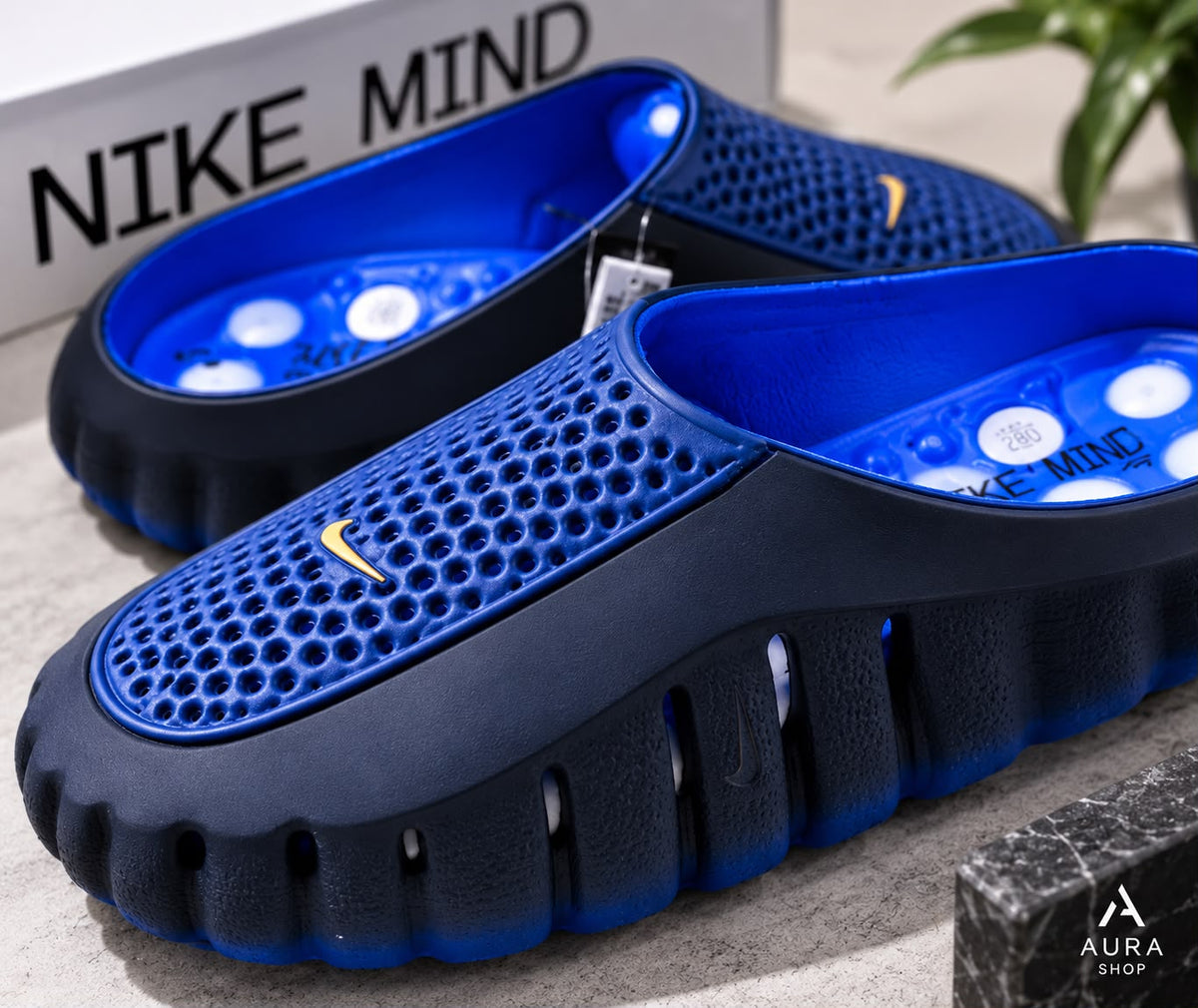Nike Mind 001 Men’s Pregame Mules – Blackened Blue